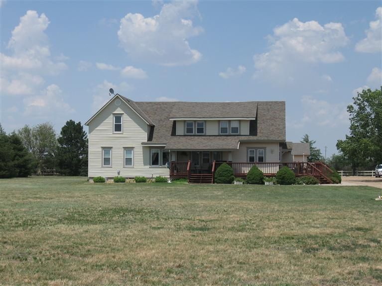 250 NE 30 Rd, Great Bend, KS 67530