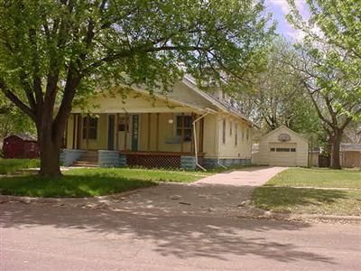 515 2nd St, Claflin, KS 67525