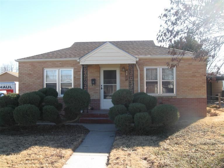 3207 24th St, Great Bend, KS 67530