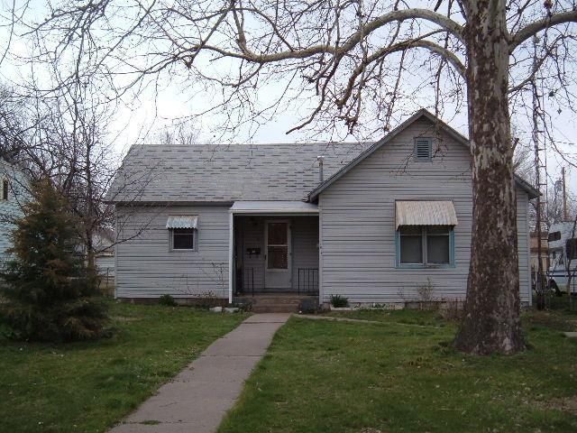 1612 Holland, Great Bend, KS 67530