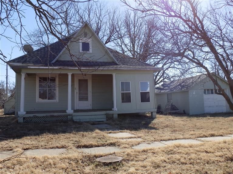 717 22nd St, Wilson, KS 67490