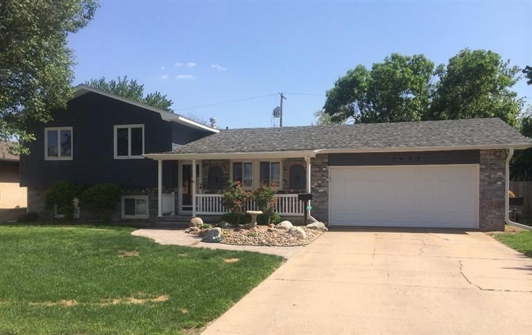 5403 Commanche Rd, Great Bend, KS 67530