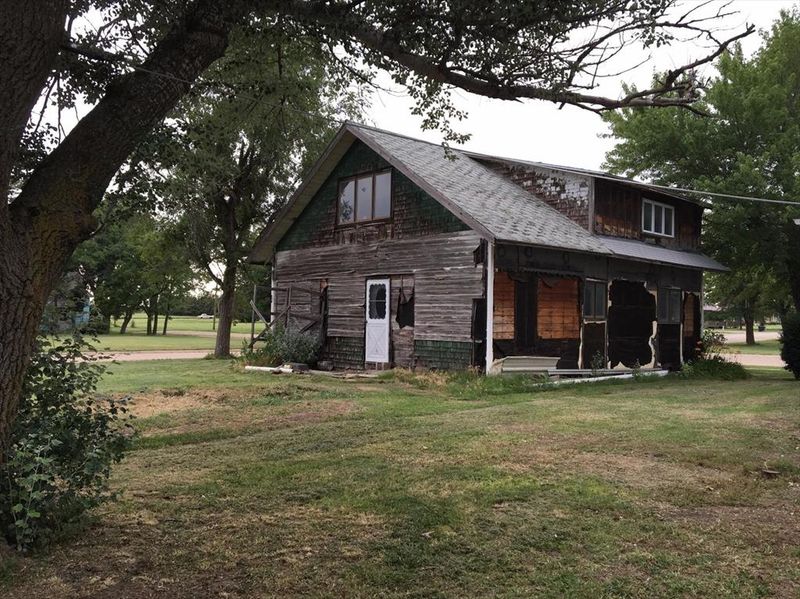 320 W Ellen, Otis, KS 67565