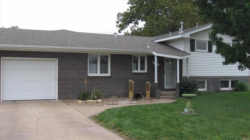 2930 24th St, Great Bend, KS 67530