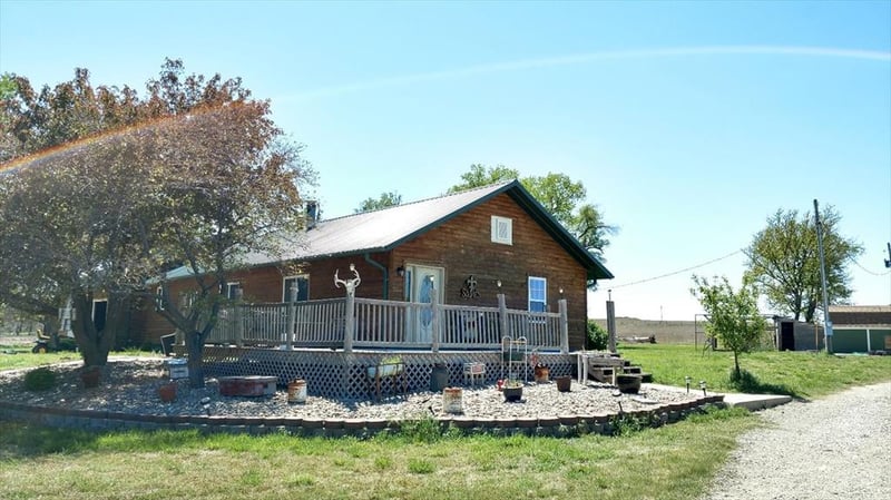 1725 20 Rd, Plainville, KS 67663