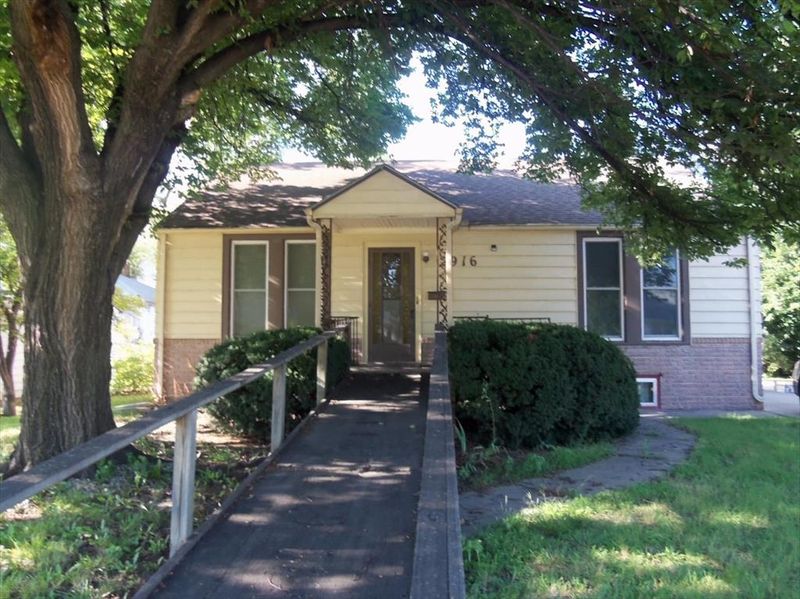 2916 18th, Great Bend, KS 67530