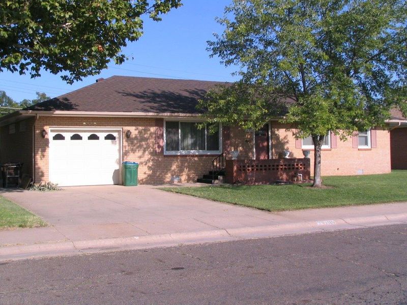 2110 Van Buren St, Great Bend, KS 67530