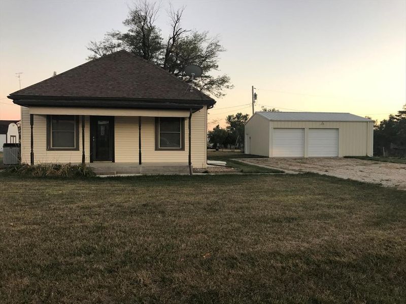213 Garfiled Ave, Olmitz, KS 67564