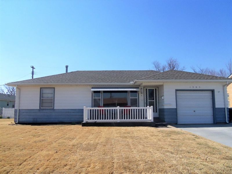 1305 Eisenhower Ave, Great Bend, KS 67530