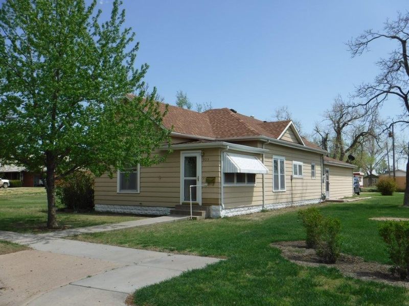 923 E 7th, Kinsley, KS 67547