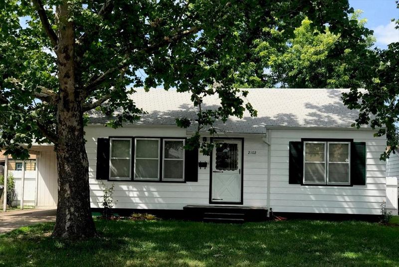 2102 26th, Great Bend, KS 67530