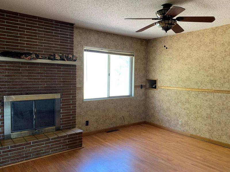34 20 Rd, Great Bend, KS 67530
