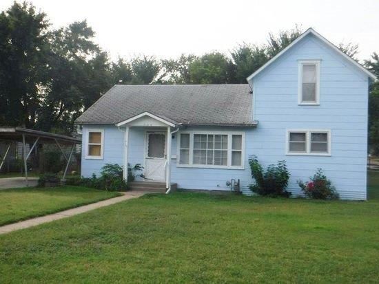 204 E 11th St, Larned, KS 67550