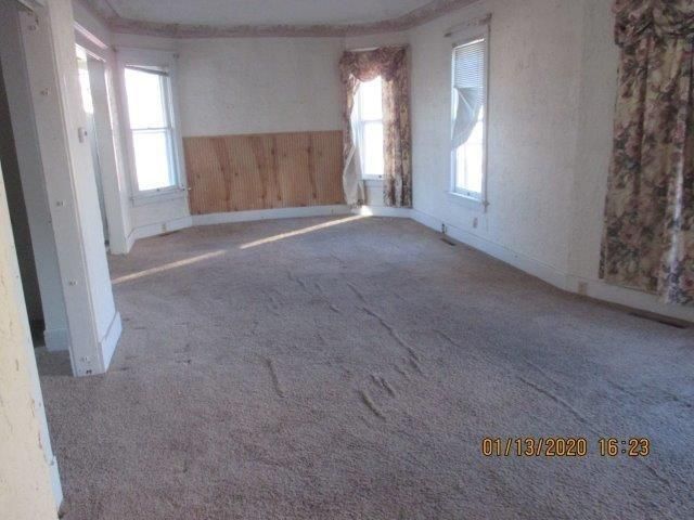 523 W 7th, Larned, KS 67550