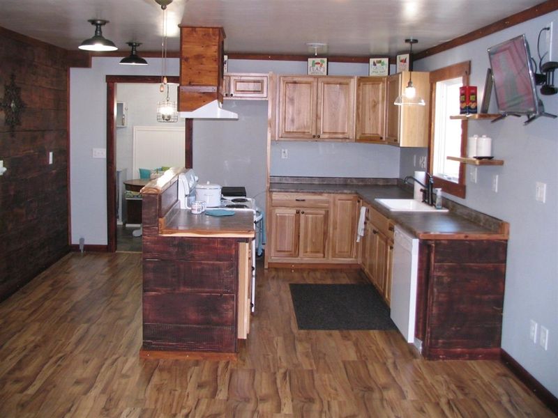 2219 Monroe St, Great Bend, KS 67530