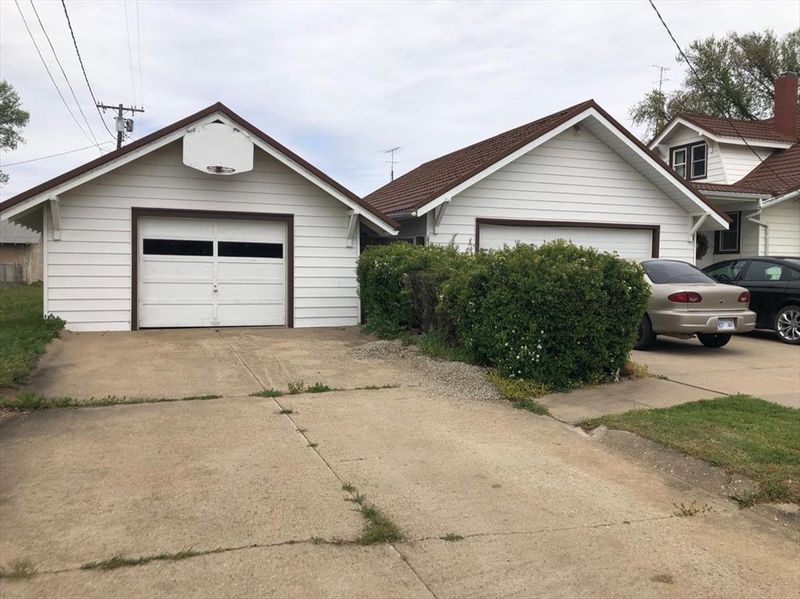 108 N Kansas, Russell, KS 67665