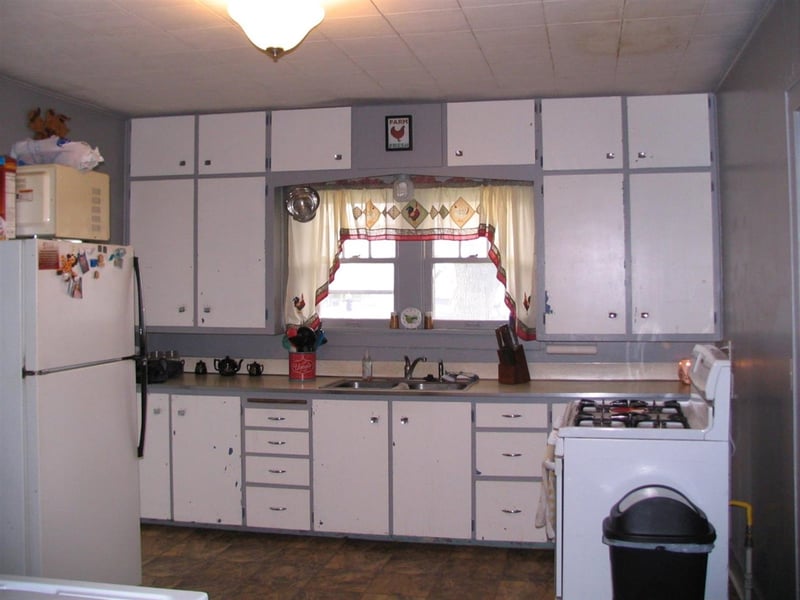 113 S 1st St, Bushton, KS 67427