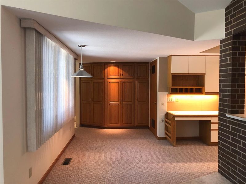 4210 Quail Creek Dr, Great Bend, KS 67530