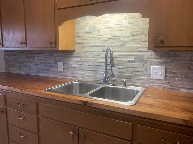 2400 Williams, Great Bend, KS 67530