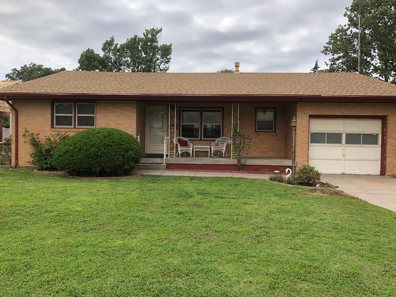 1411 Sherman, Great Bend, KS 67530