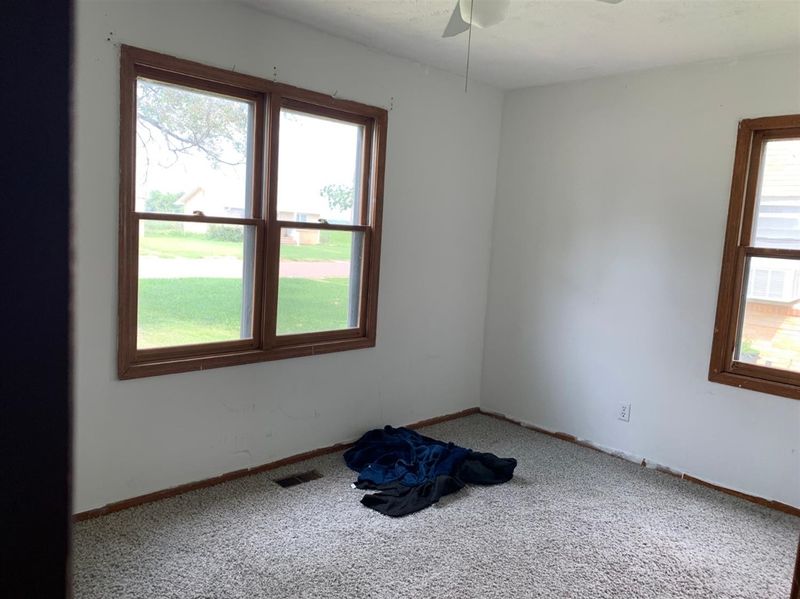 1411 20th St, Great Bend, KS 67530