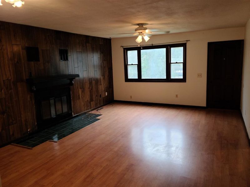 318 N Fairview Ave, Luray, KS 67649