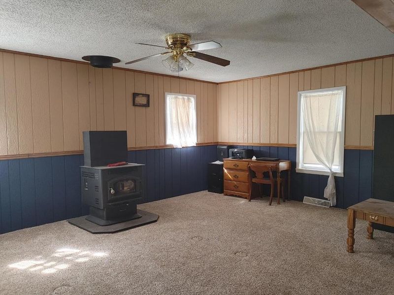 67 S Kansas St, Russell, KS 67665