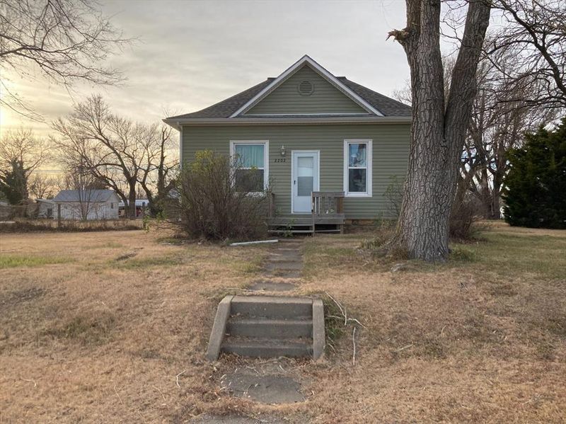 2202 A Ave, Wilson, KS 67490