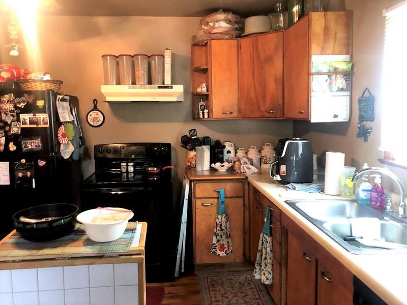 1207 Stone St, Great Bend, KS 67530