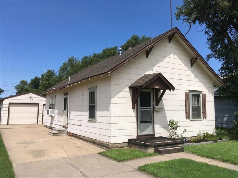 1031 Monroe, Great Bend, KS 67530