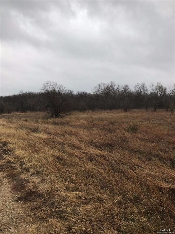 0 S Holmes Rd, Salina, KS 67401
