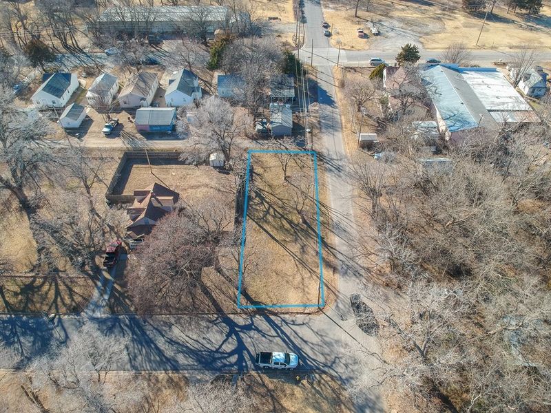 1333 N 4th, Salina, KS 67401