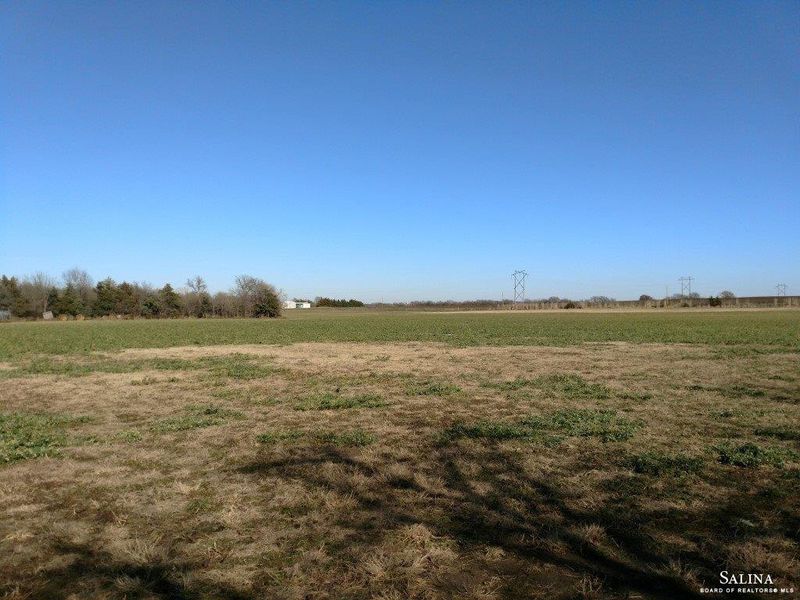 581 900 Ave, Abilene, KS 67410