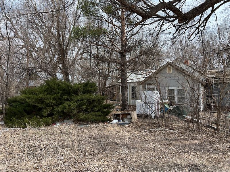 615 Railroad, Great Bend, KS 67530