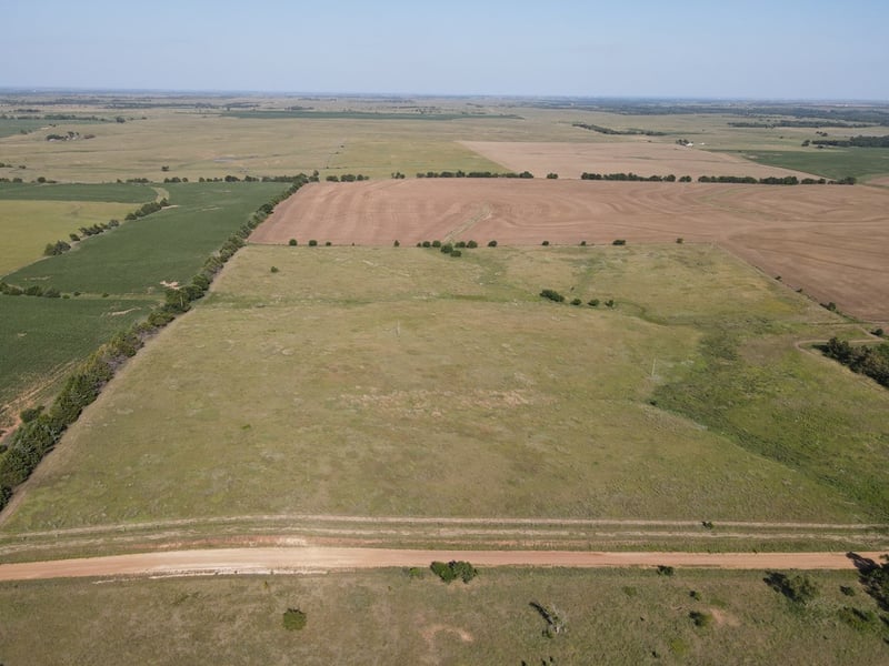 00000 N Eff Creek Rd, Tescott, KS 67484