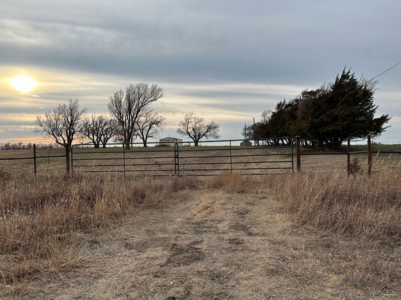 2067 18th Ave, Mcpherson, KS 67460