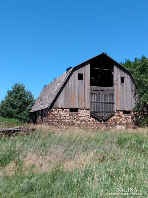 1773 N 50th Rd, Delphos, KS 67467