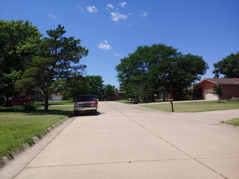 0 W 13th St, Russell, KS 67665