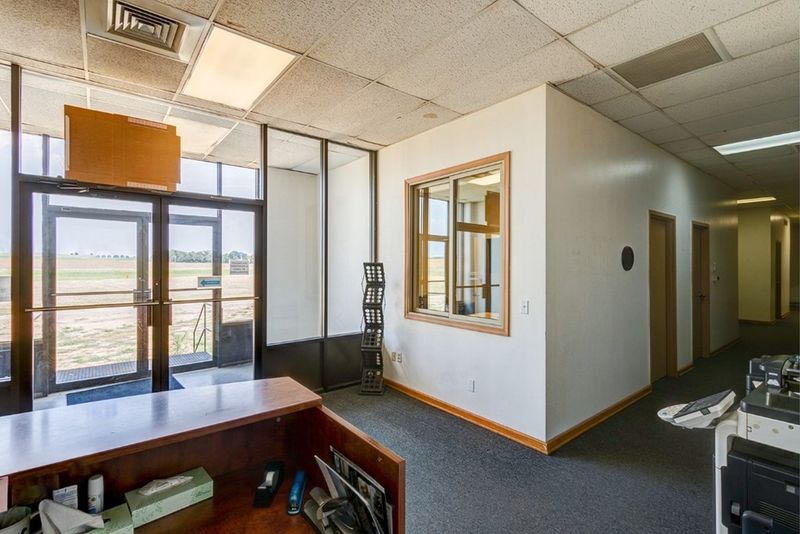 702 E North St, Lincoln, KS 67455