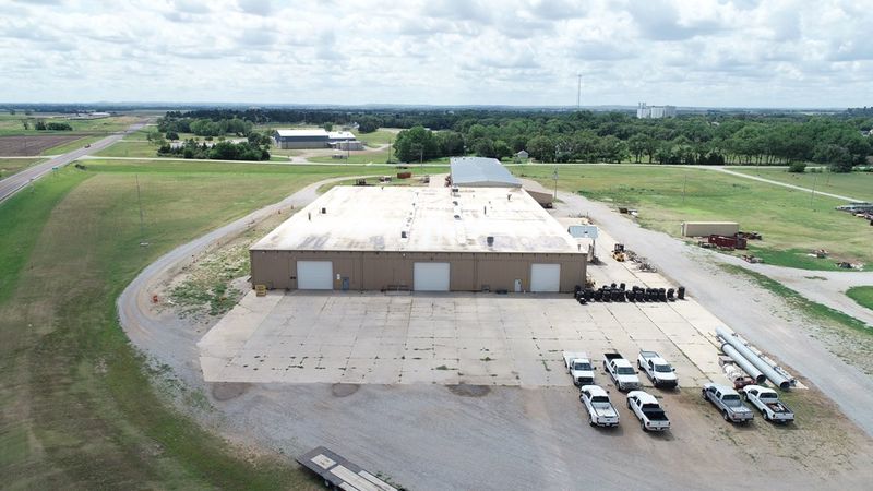702 E North St, Lincoln, KS 67455