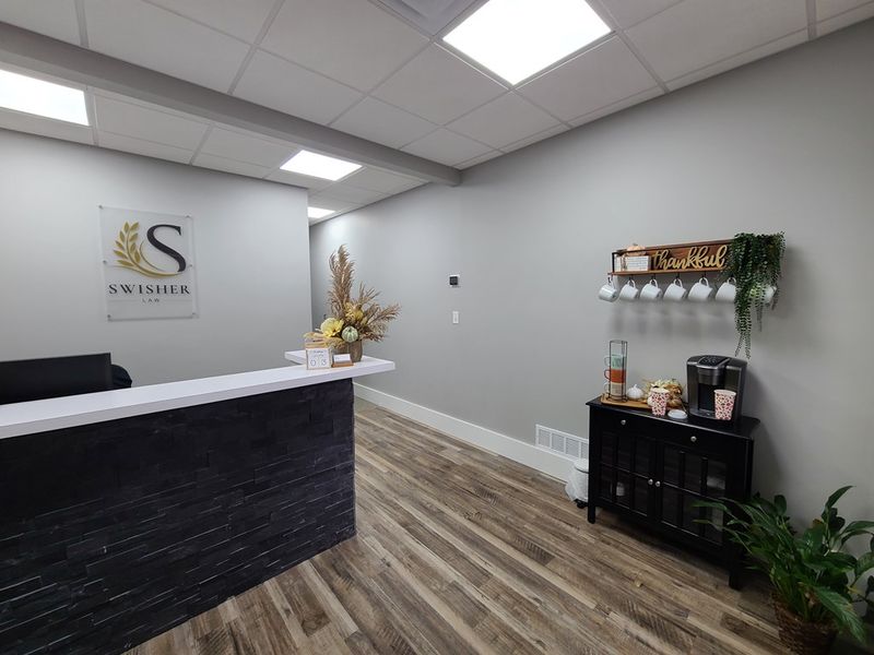 109 S Main St, Lindsborg, KS 67456