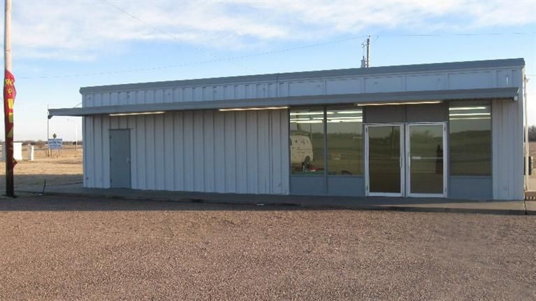 31 NE 30 Rd, Great Bend, KS 67530