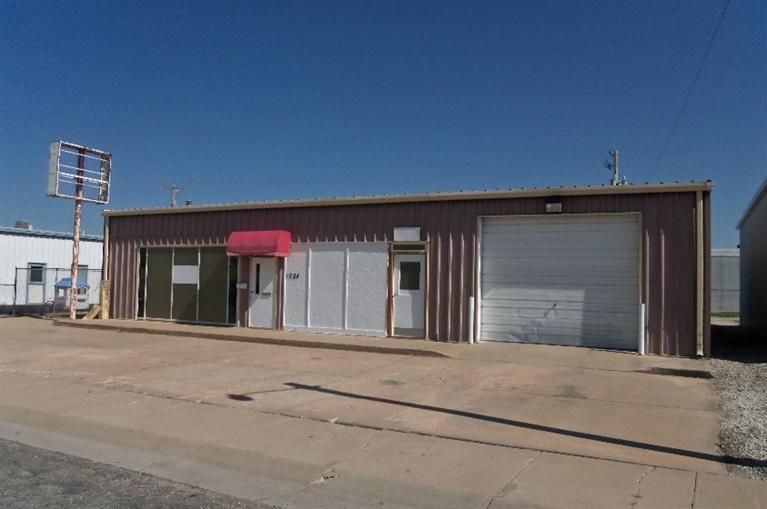 1724 22nd St, Great Bend, KS 67530