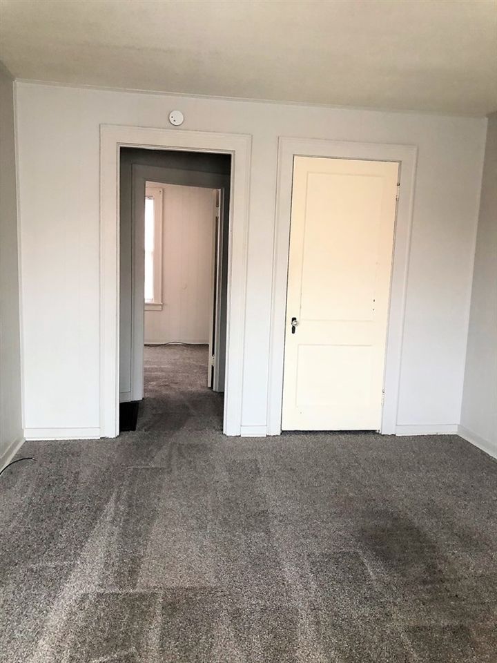 225-227 Baker St, Salina, KS 67401