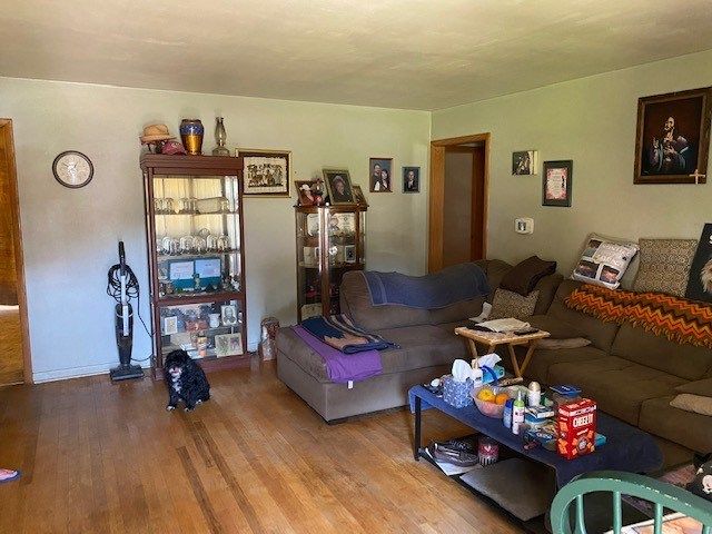 153 N 10th St, Salina, KS 67401