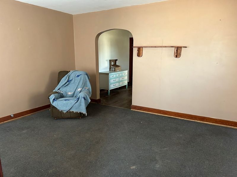 371 W 3rd, Hoisington, KS 67544
