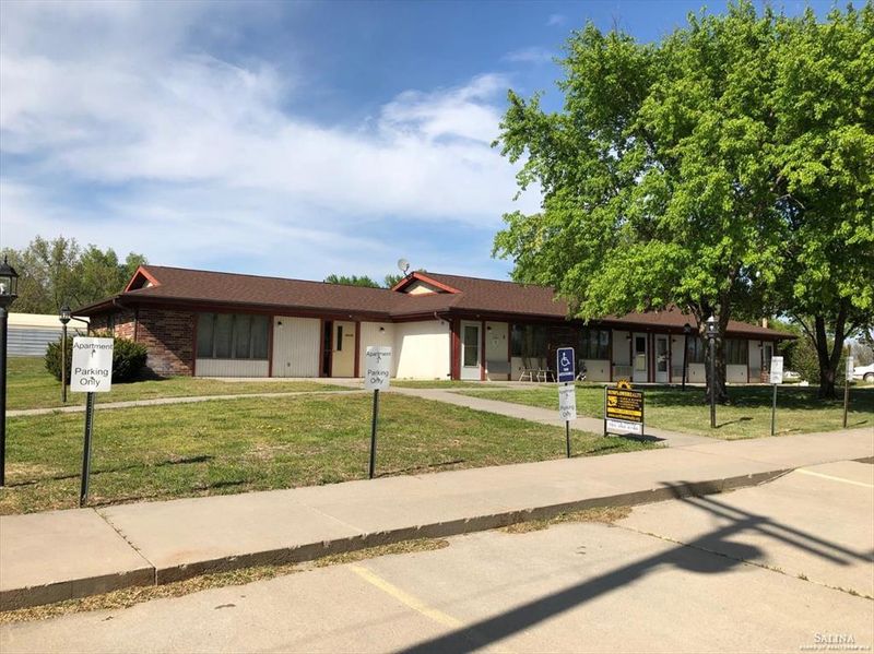 313 E 2nd St, Delphos, KS 67436