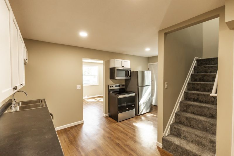 913-915 Cedar, Salina, KS 67401