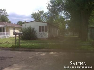704 N 4th, Salina, KS 67401