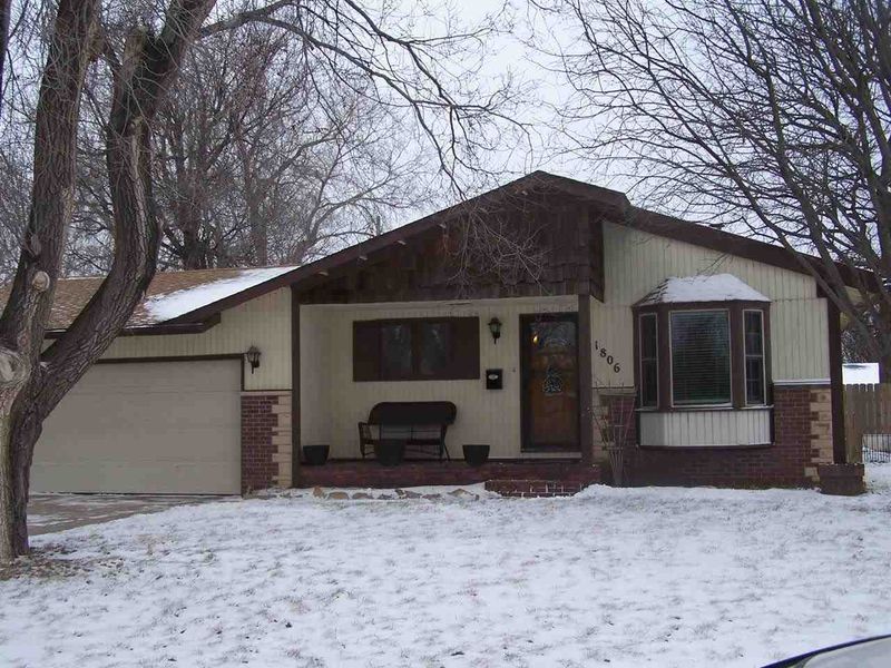 1806 N Custer, Wichita, KS 67203